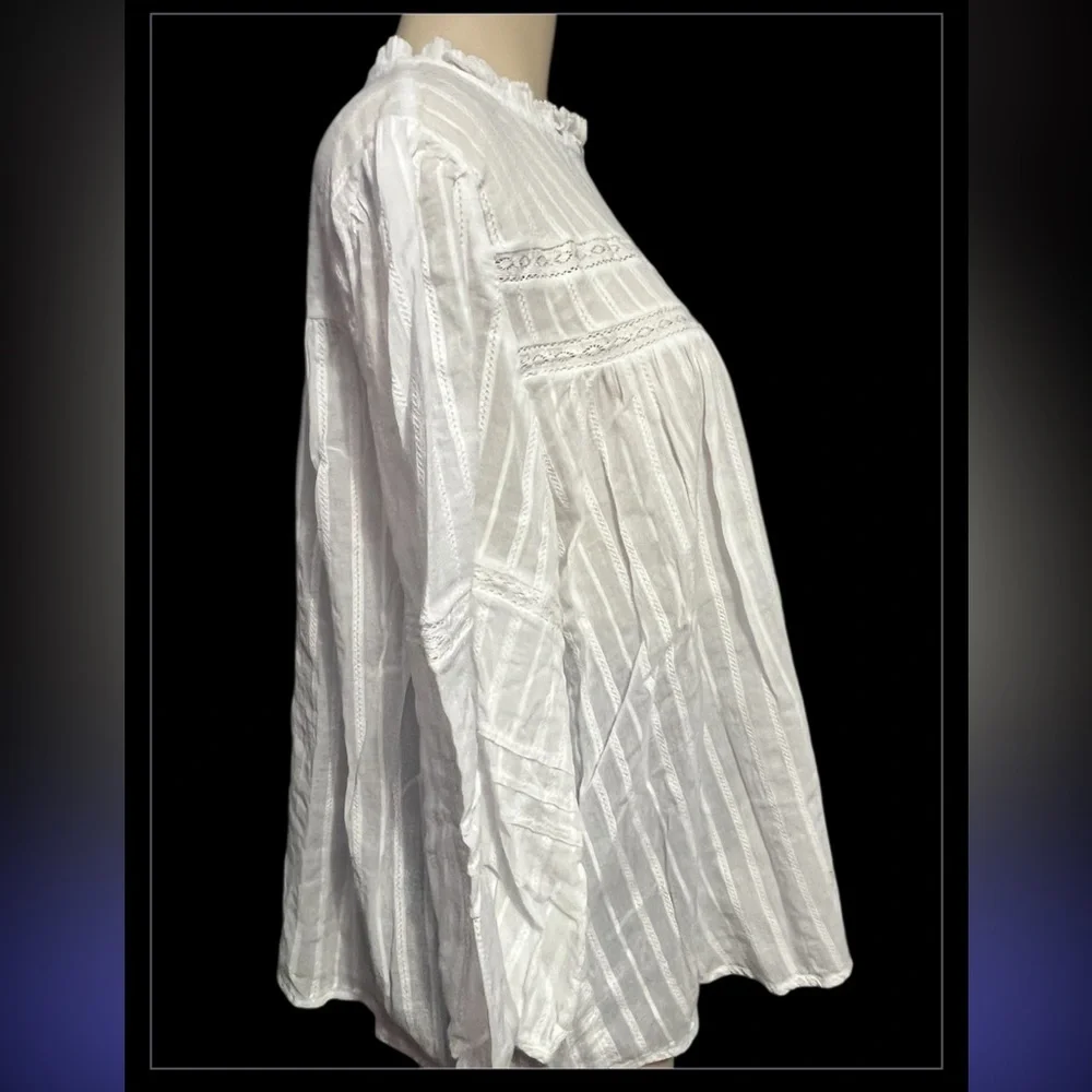 Universal Thread White Textured Blouse - Picture 4 of 12